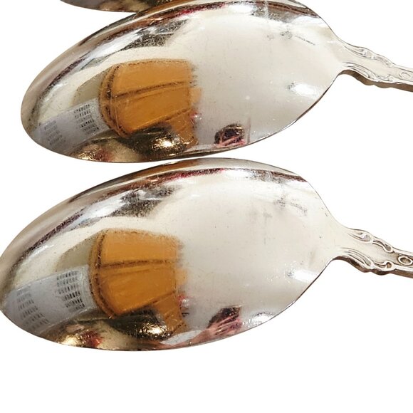 4 Oneida Deluxe Mozart Soup Spoons scalloped edge baroque scrolls 80s vtg stainl - Picture 7 of 10